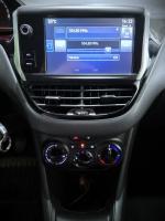 peugeot-208-2015-gasolina-1199cc