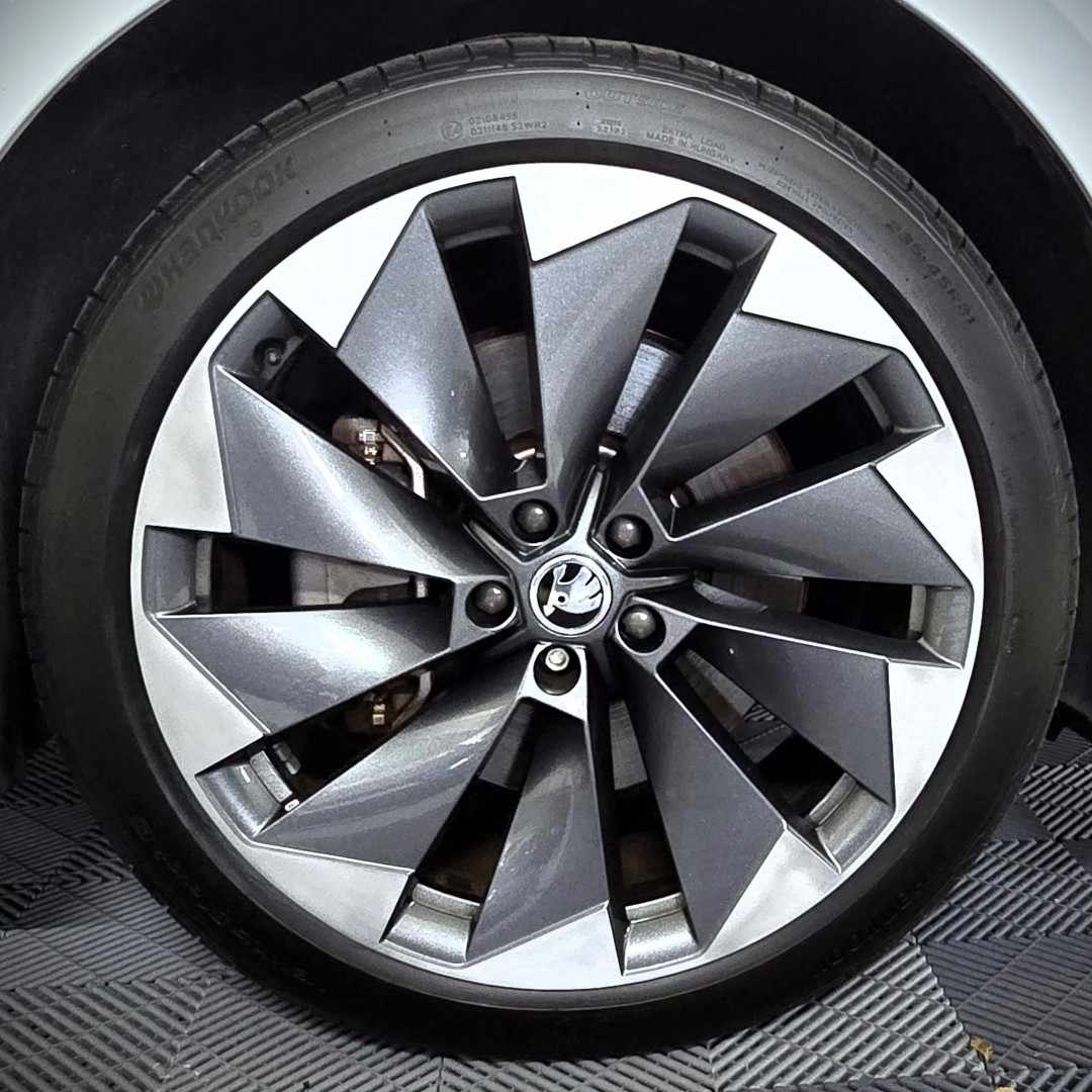 skoda-enyaq-2021-eletrico-0cc