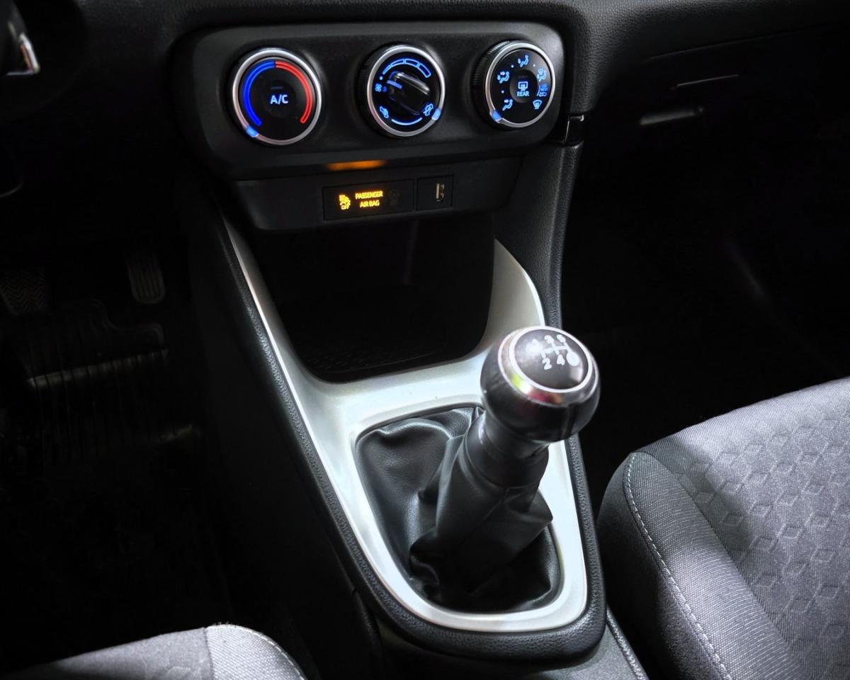 toyota-yaris-2021-gasolina-998cc