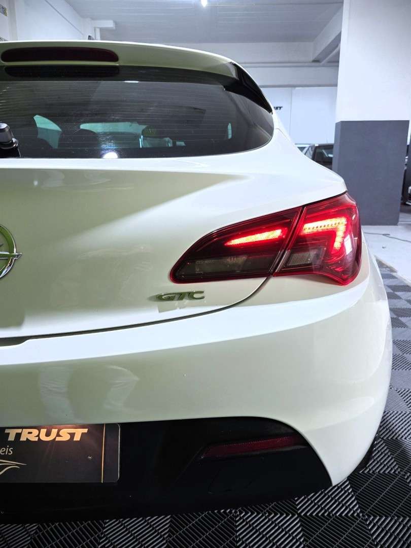 opel-astra-gtc-2015-diesel-1598cc