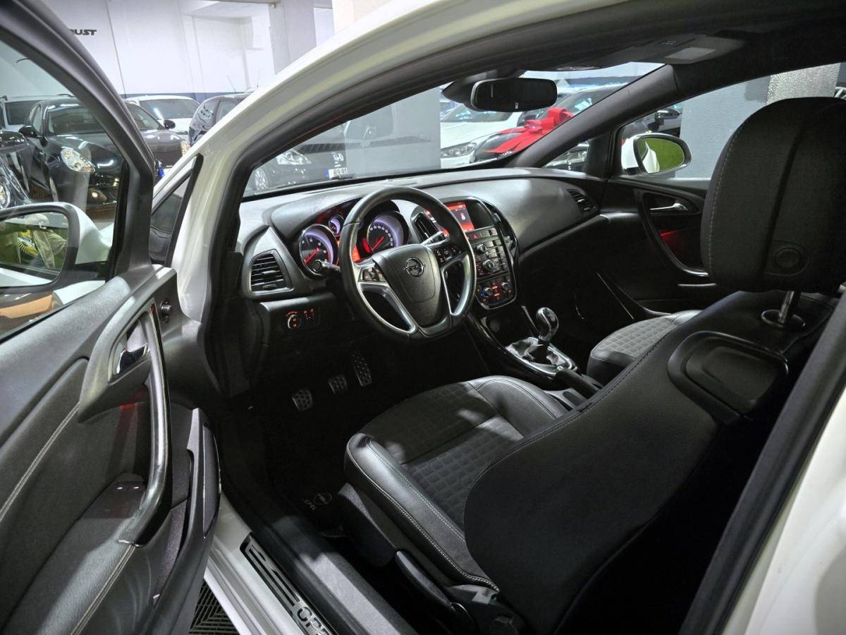 opel-astra-gtc-2015-diesel-1598cc