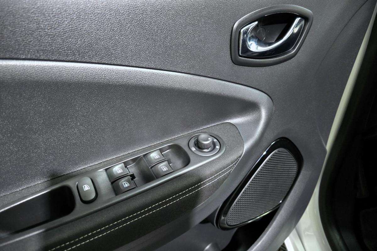 renault-zoe-2019-eletrico-0cc