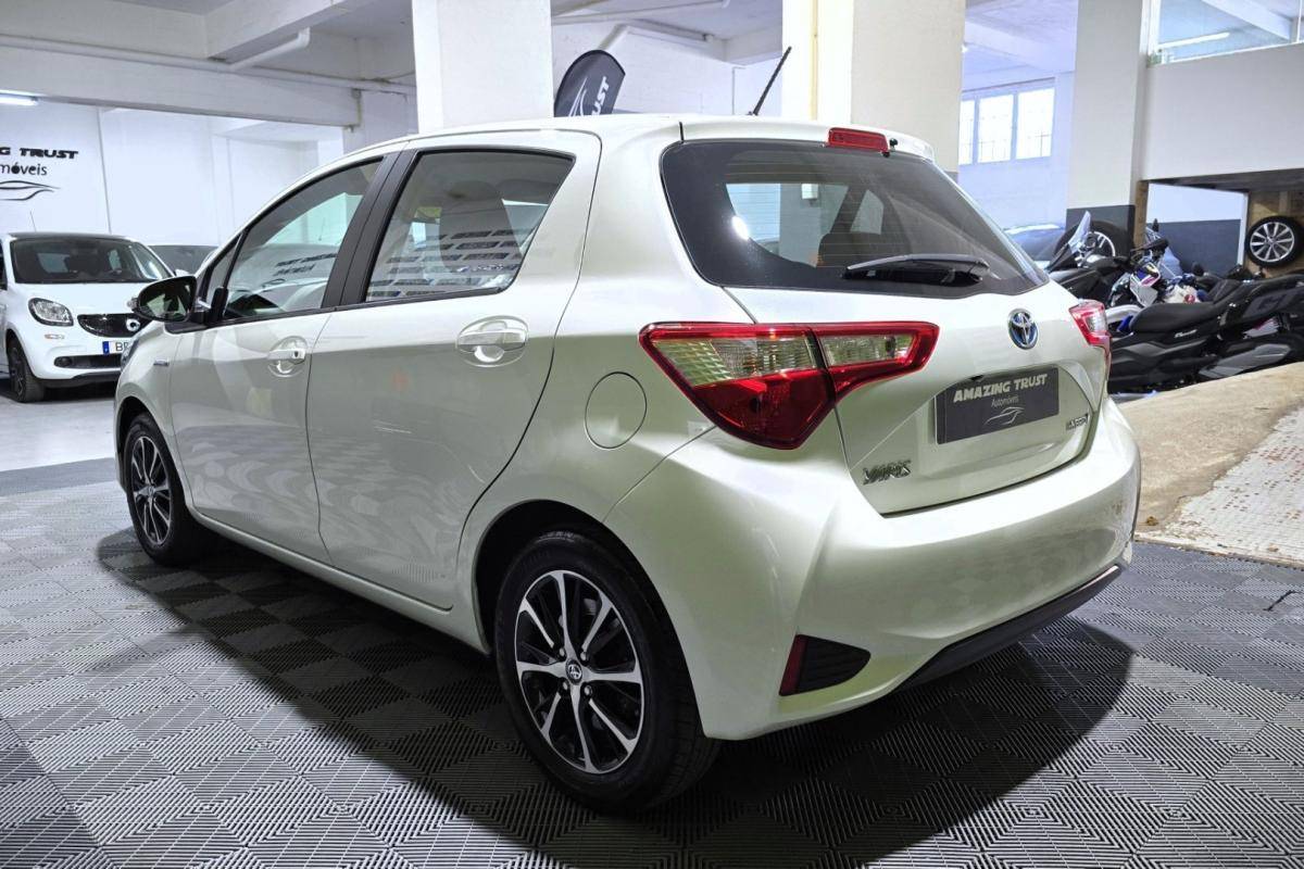 toyota-yaris-2019-hibrido-1497cc