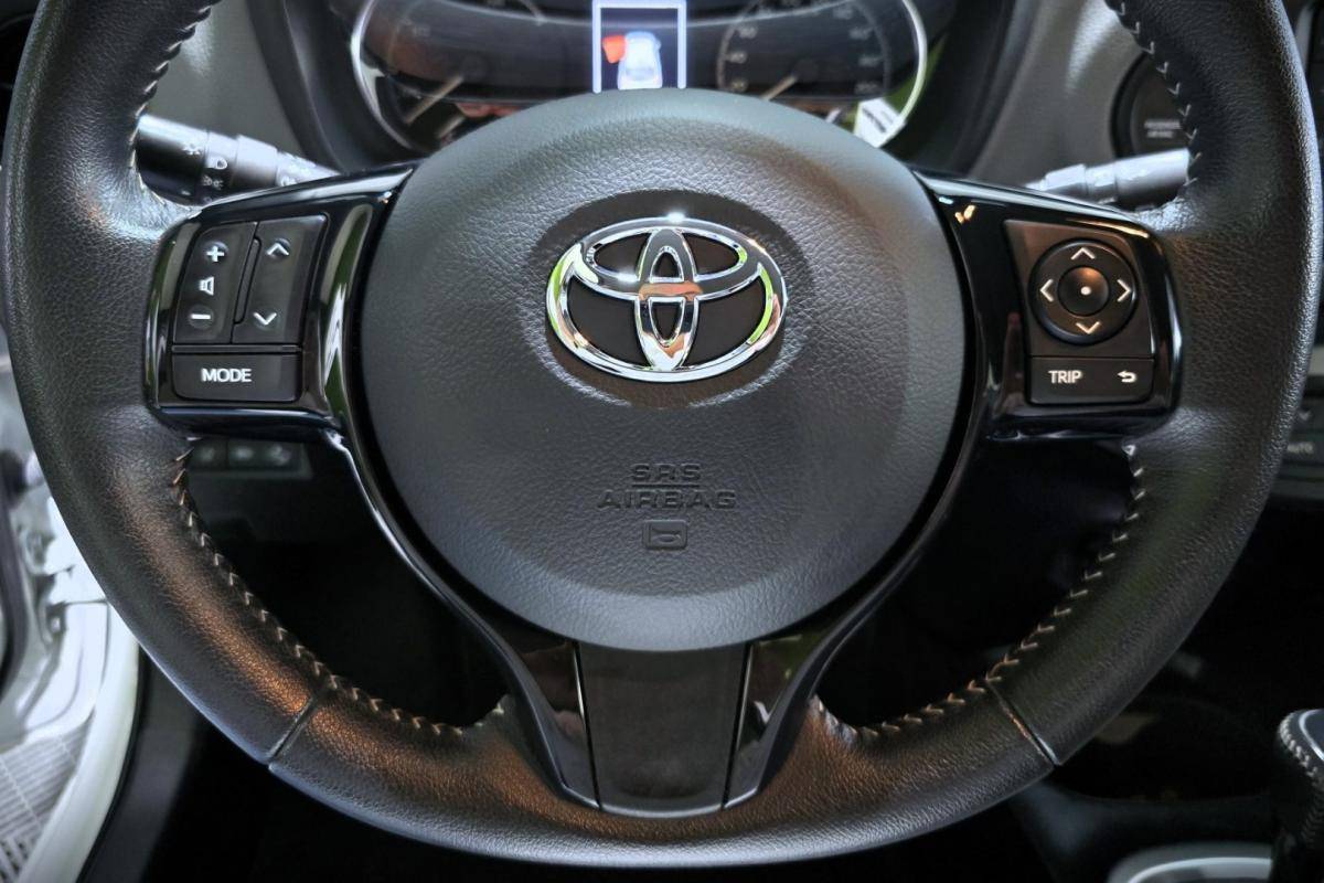 toyota-yaris-2019-hibrido-1497cc