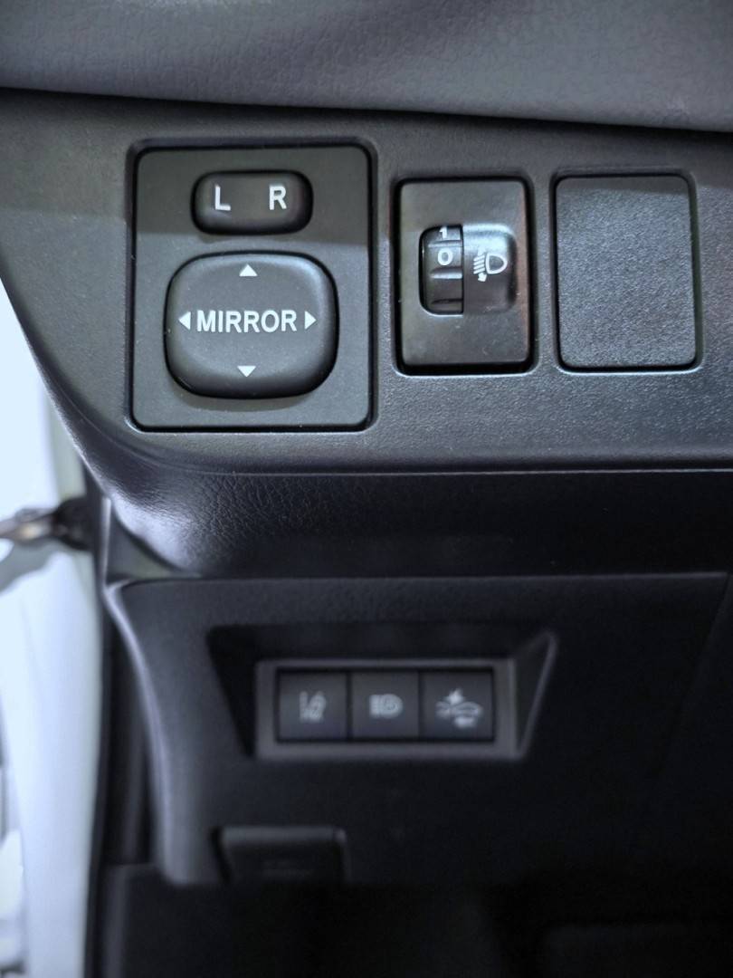 toyota-yaris-2019-hibrido-1497cc