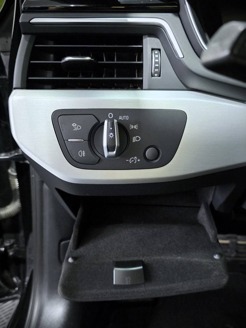 audi-a4-avant-2019-diesel-1968cc