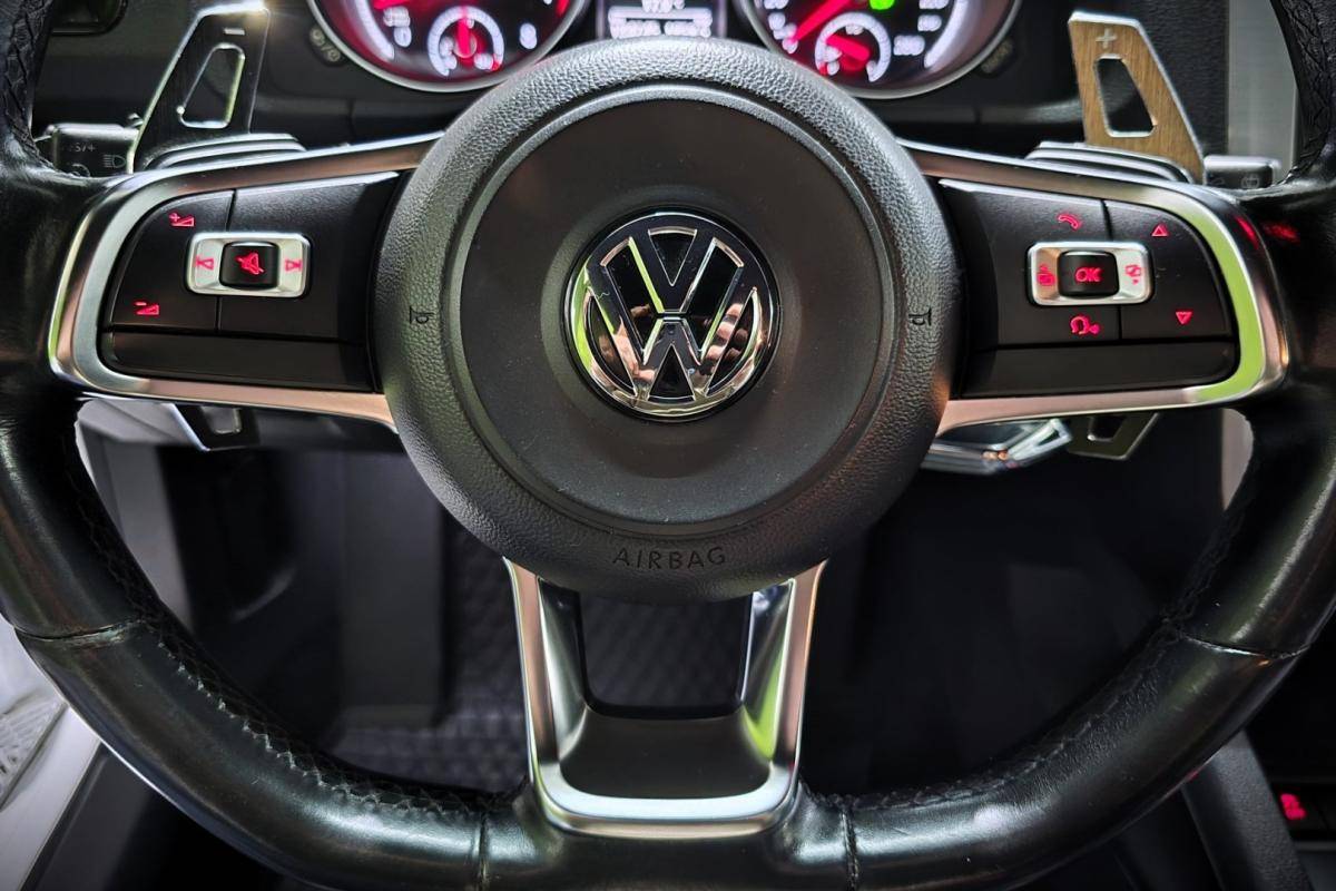 volkswagen-scirocco-2015-gasolina-1984cc