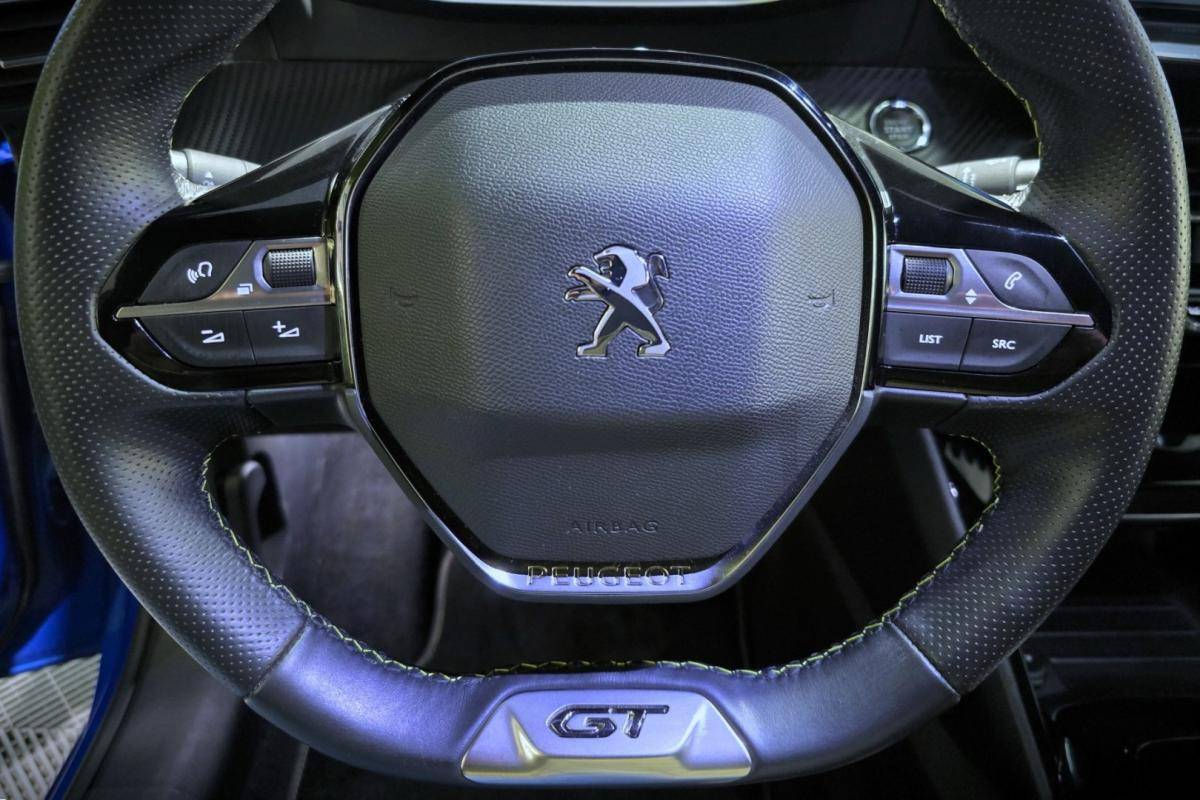 peugeot-e-208-2021-eletrico-0cc