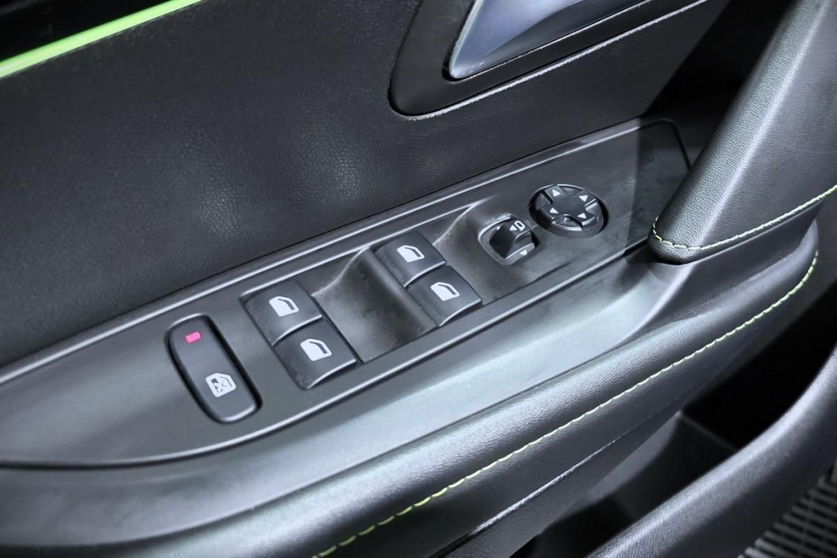 peugeot-e-208-2021-eletrico-0cc