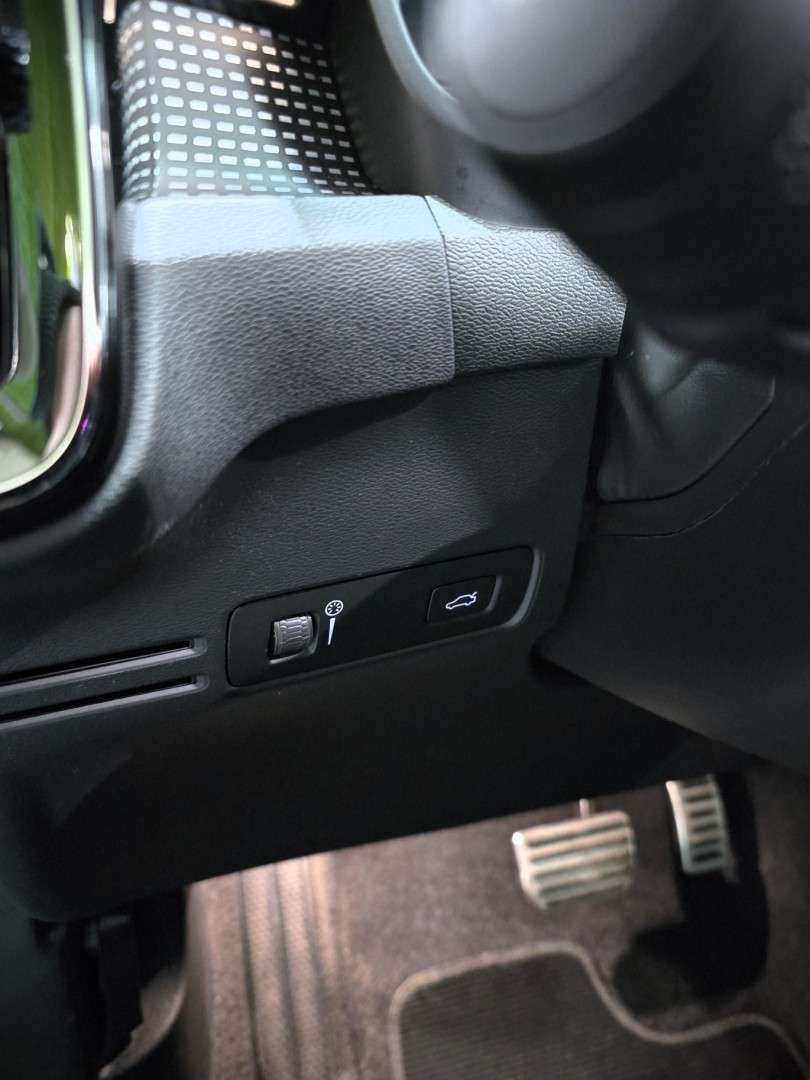 volvo-xc40-2021-eletrico-0cc