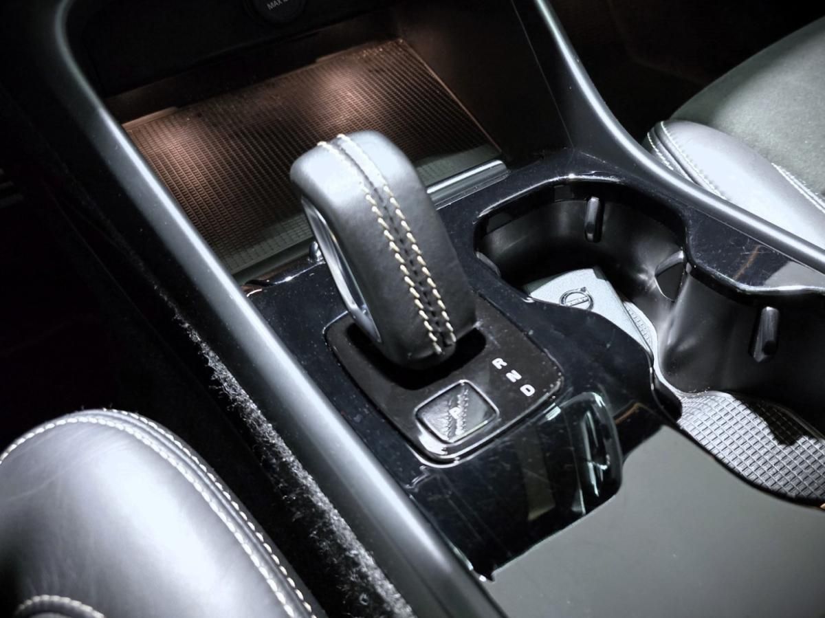 volvo-xc40-2021-eletrico-0cc