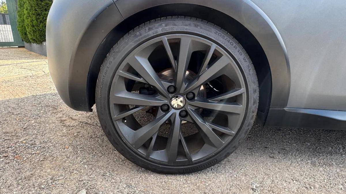 peugeot-208-2017-gasolina-1598cc