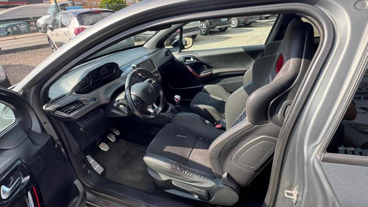 peugeot-208-2017-gasolina-1598cc