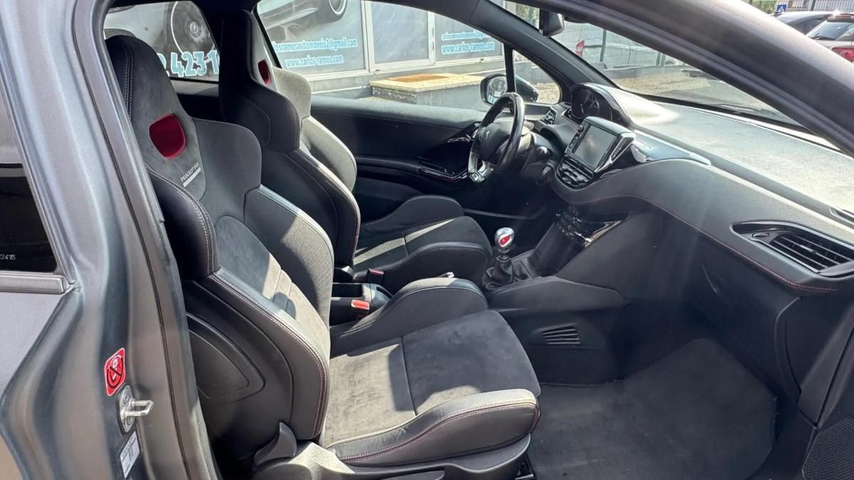 peugeot-208-2017-gasolina-1598cc