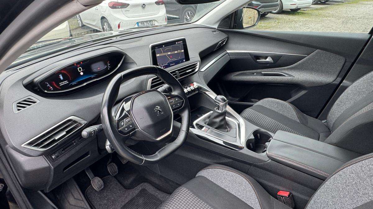 peugeot-3008-2018-diesel-1499cc