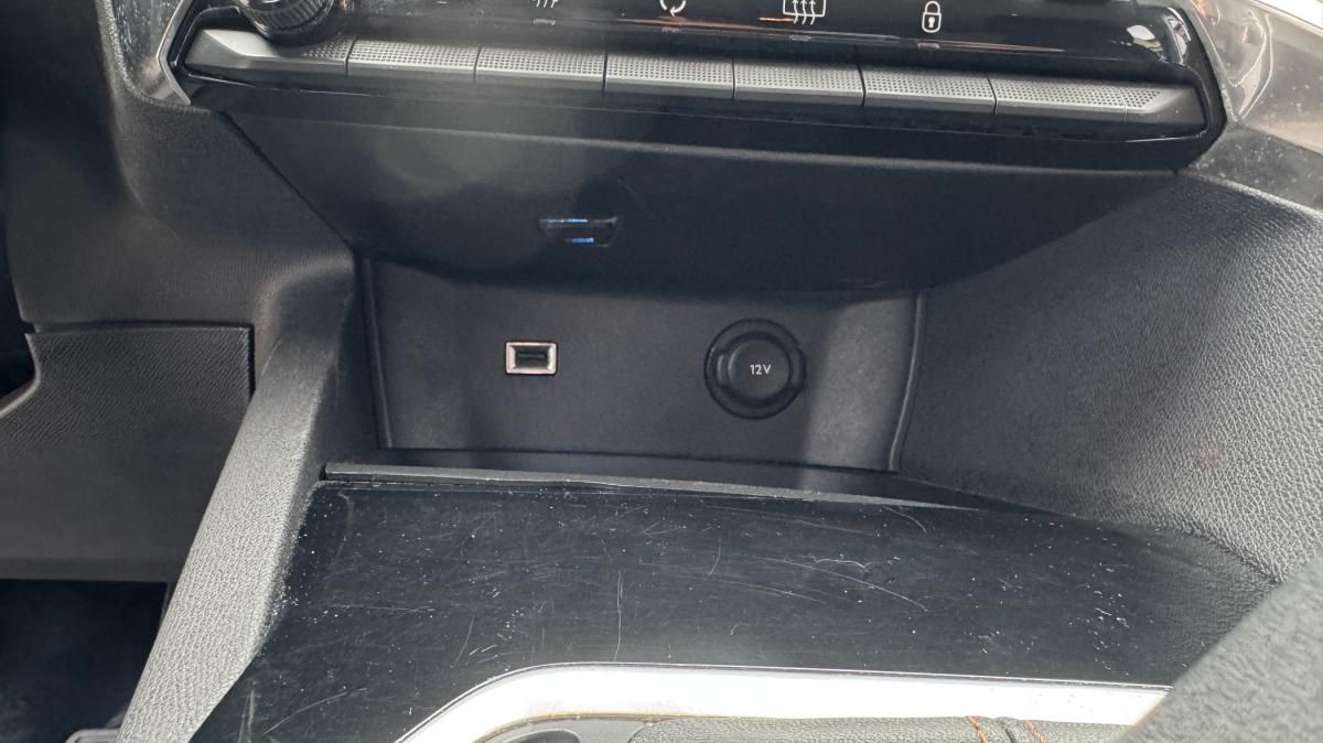 peugeot-3008-2018-diesel-1499cc