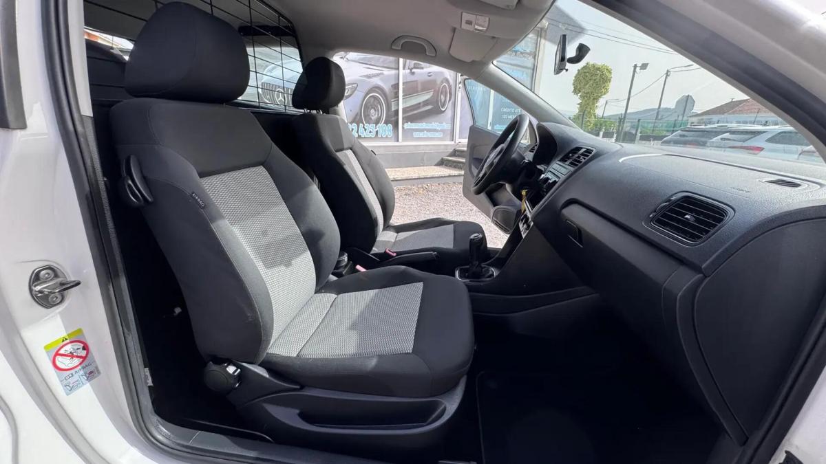 volkswagen-polo-2011-diesel-1199cc