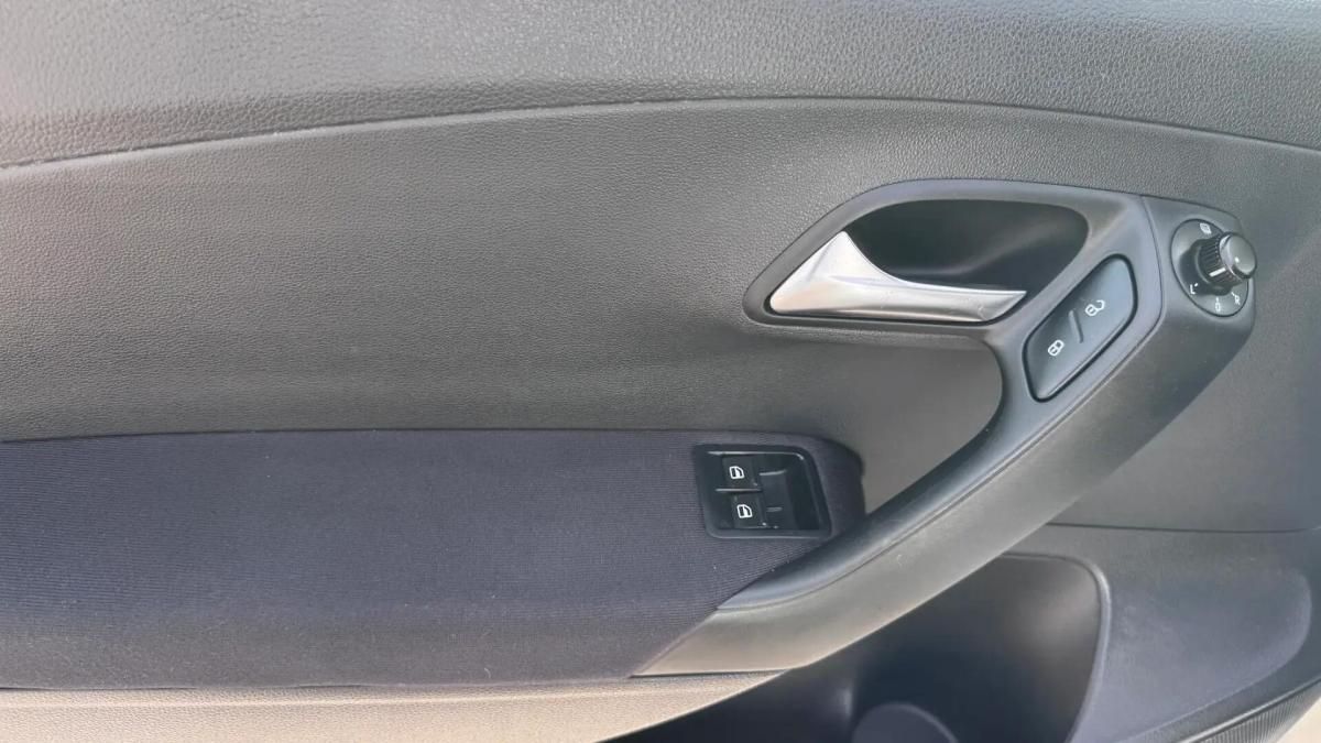 volkswagen-polo-2011-diesel-1199cc