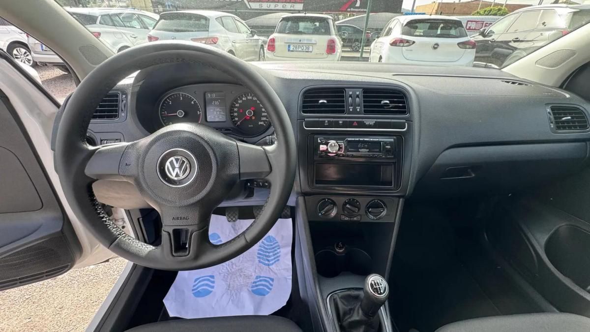 volkswagen-polo-2011-diesel-1199cc
