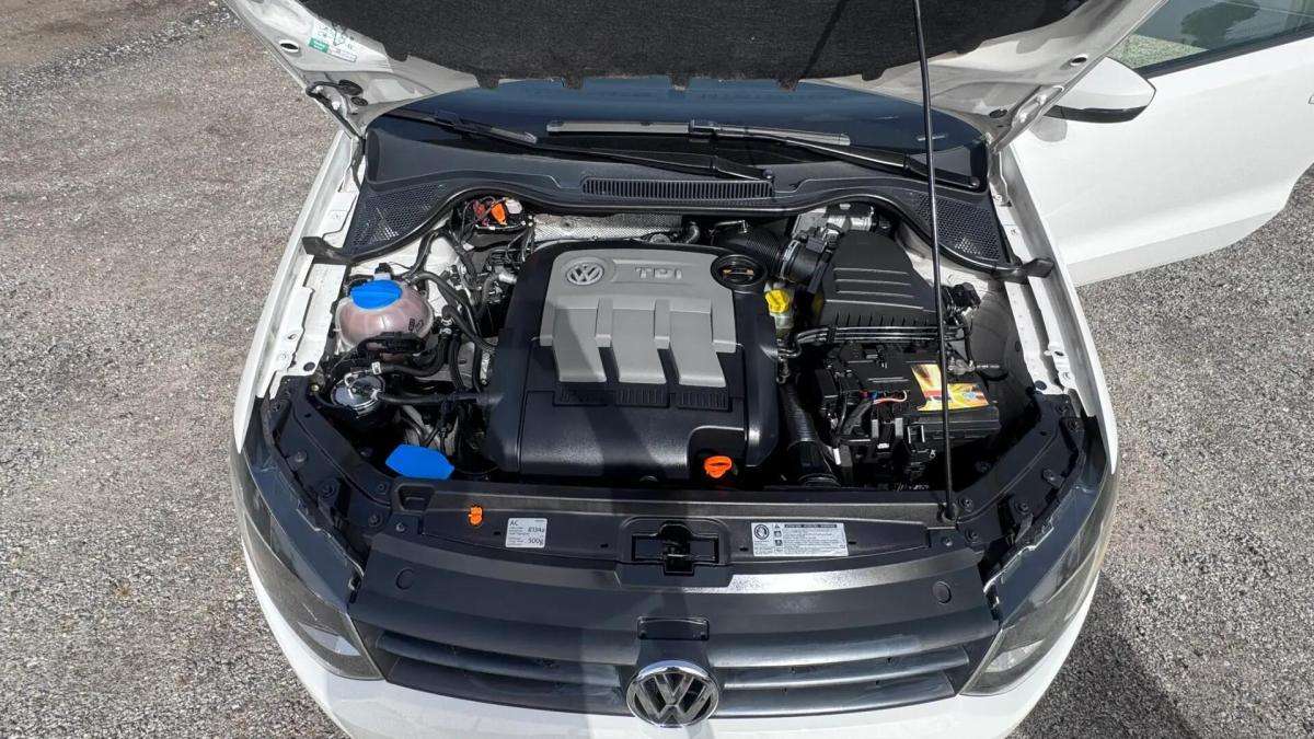 volkswagen-polo-2011-diesel-1199cc