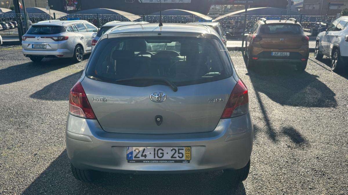toyota-yaris-2009-gasolina-998cc