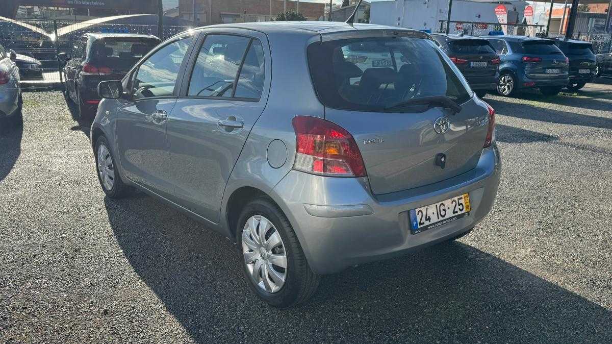 toyota-yaris-2009-gasolina-998cc