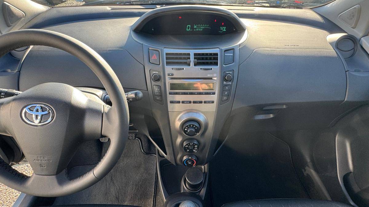toyota-yaris-2009-gasolina-998cc