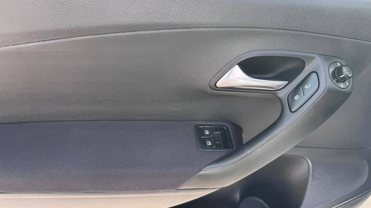 volkswagen-polo-2011-diesel-1199cc
