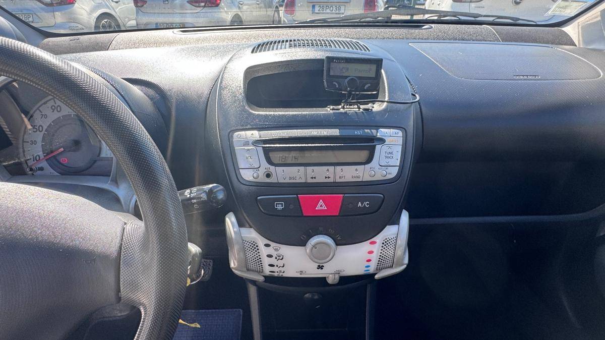 peugeot-107-2013-gasolina-998cc