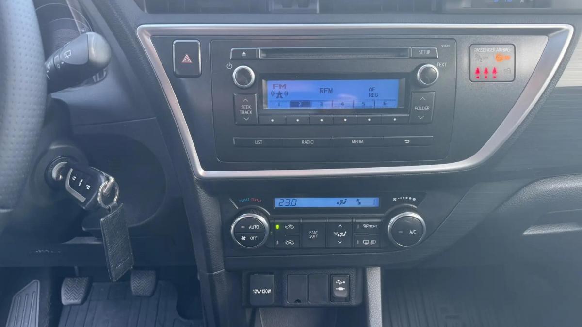 toyota-auris-touring-sports-2014-diesel-1364cc