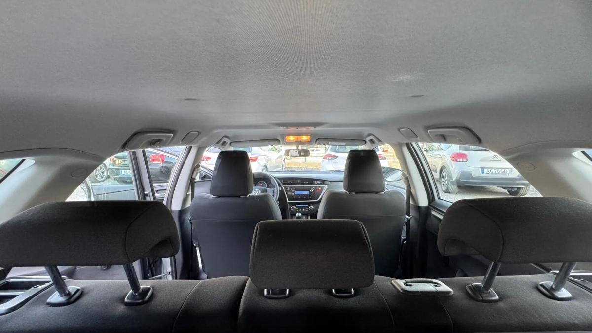 toyota-auris-touring-sports-2014-diesel-1364cc