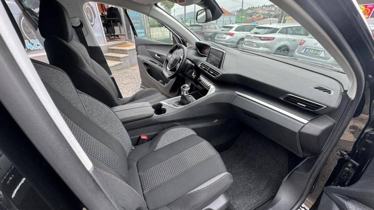 peugeot-3008-2018-diesel-1499cc
