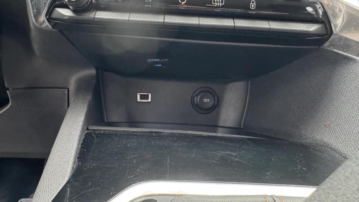 peugeot-3008-2018-diesel-1499cc