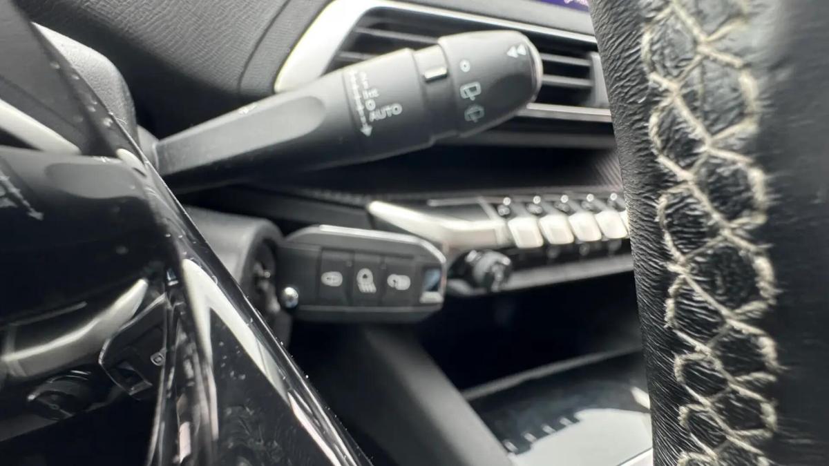 peugeot-3008-2018-diesel-1499cc