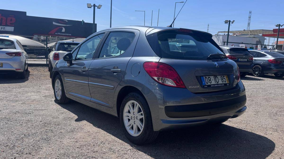 peugeot-207-2009-diesel-1560cc