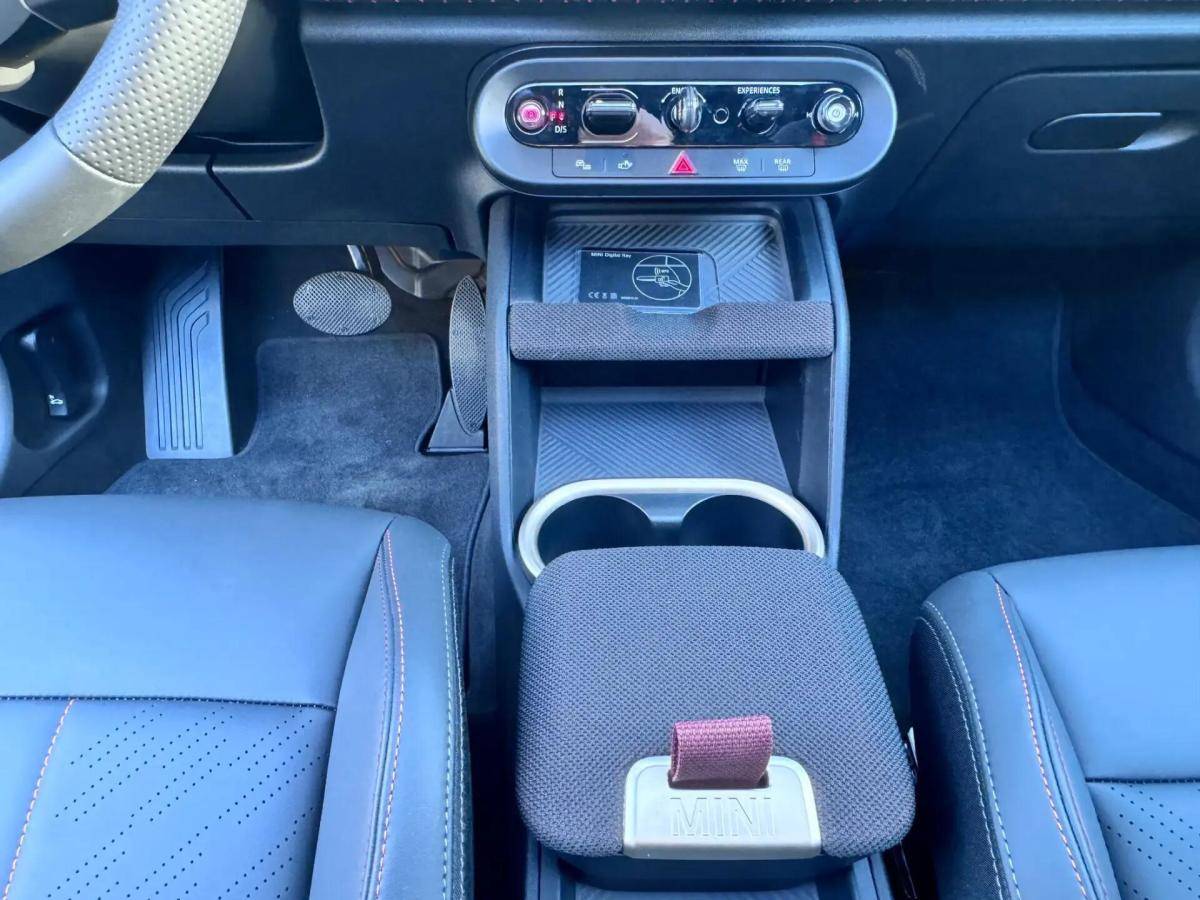 mini-countryman-2024-diesel-1995cc