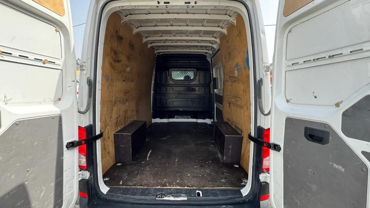volkswagen-crafter-2022-diesel-1968cc