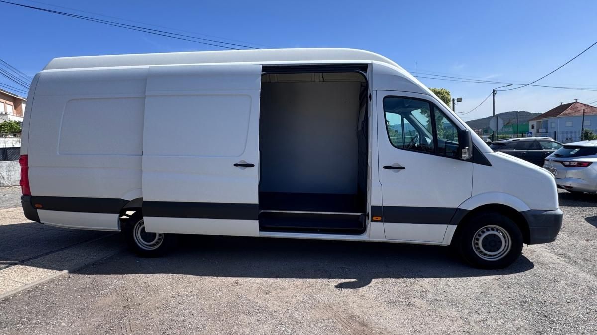 volkswagen-crafter-2013-diesel-1968cc
