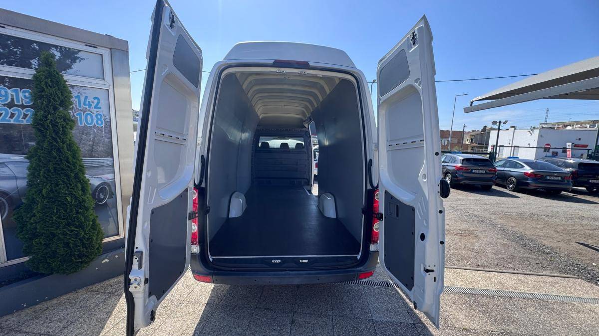 volkswagen-crafter-2013-diesel-1968cc