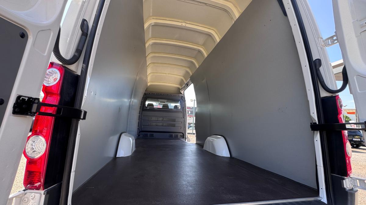 volkswagen-crafter-2013-diesel-1968cc