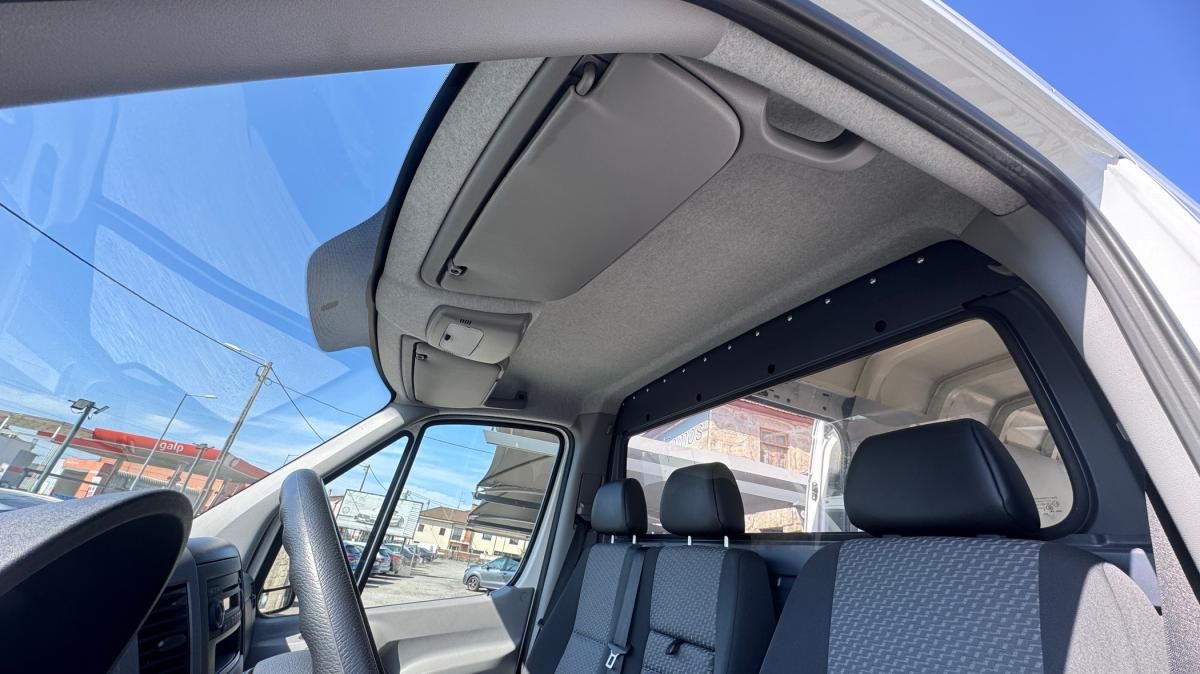 volkswagen-crafter-2013-diesel-1968cc