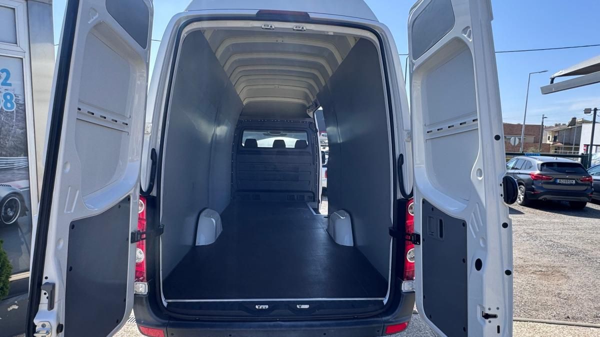 volkswagen-crafter-2013-diesel-1968cc