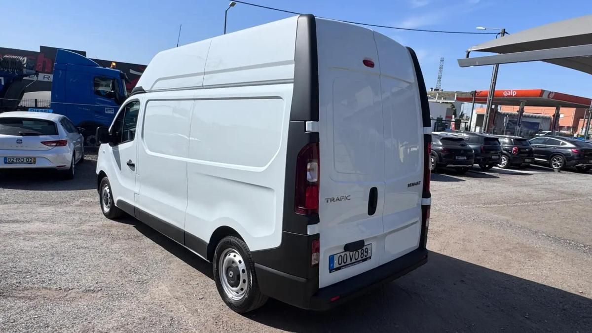 renault-trafic-2018-diesel-1598cc