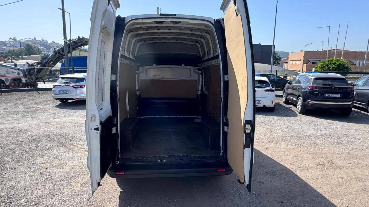 renault-trafic-2018-diesel-1598cc