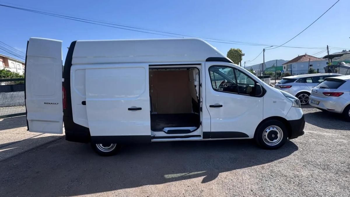 renault-trafic-2018-diesel-1598cc