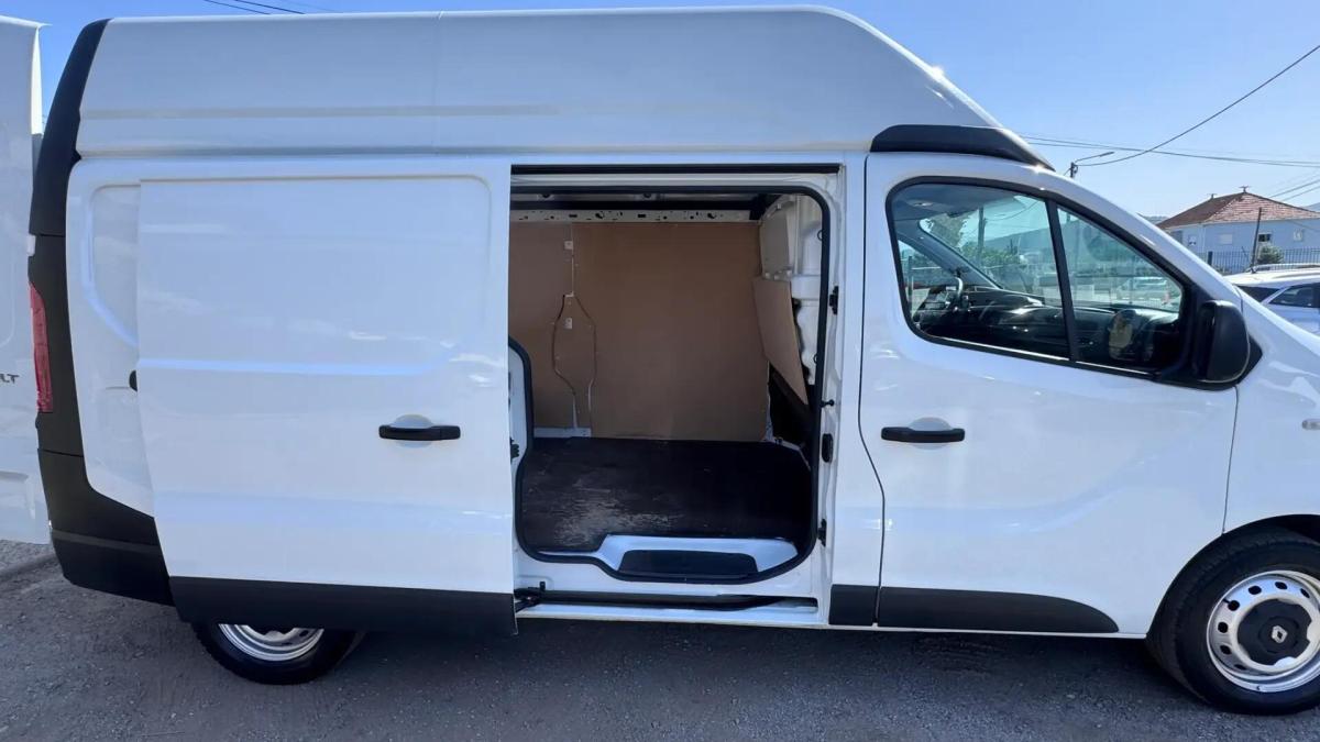 renault-trafic-2018-diesel-1598cc