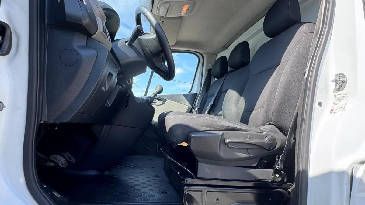 renault-trafic-2018-diesel-1598cc