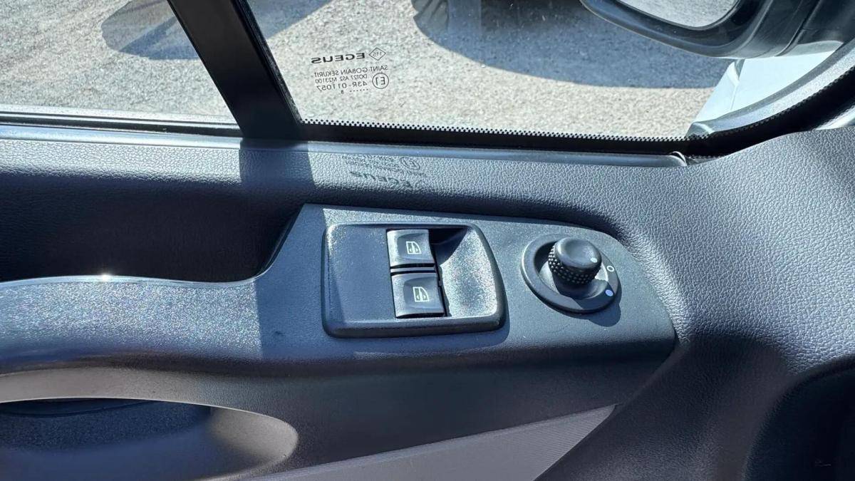 renault-trafic-2018-diesel-1598cc