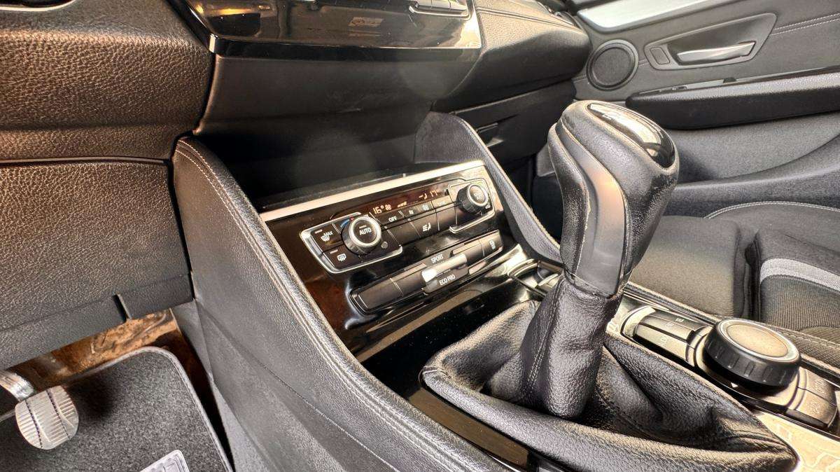 bmw-serie-2-2017-diesel-1496cc
