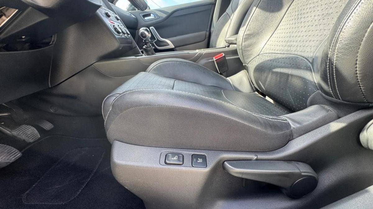 citroen-ds4-2014-diesel-1560cc